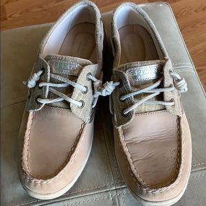 Women’s sperrys